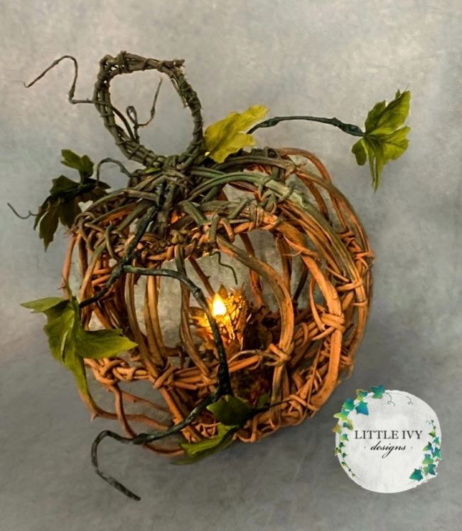 Large wicker pumpkin lantern Large wicker pumpkin lantern